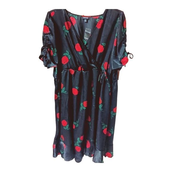 TORRID Plus Size  Rose Midi Brushed Charmeuse Wrap Dress. - Picture 6 of 16